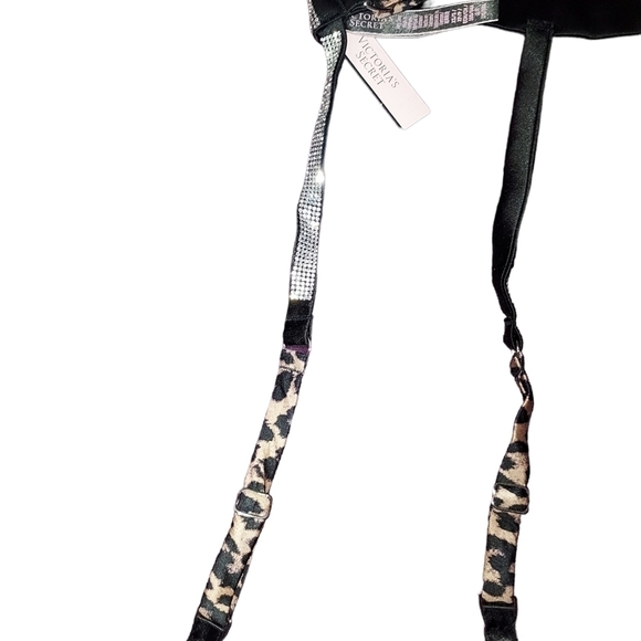 Victoria secret Shiny Garter belt new leopard garters M/L - Picture 9 of 15